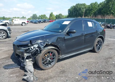 2018 Alfa Romeo Stelvio Ti Sport Awd из США, поврежденный, VIN ZASFAKNN7J7B87597